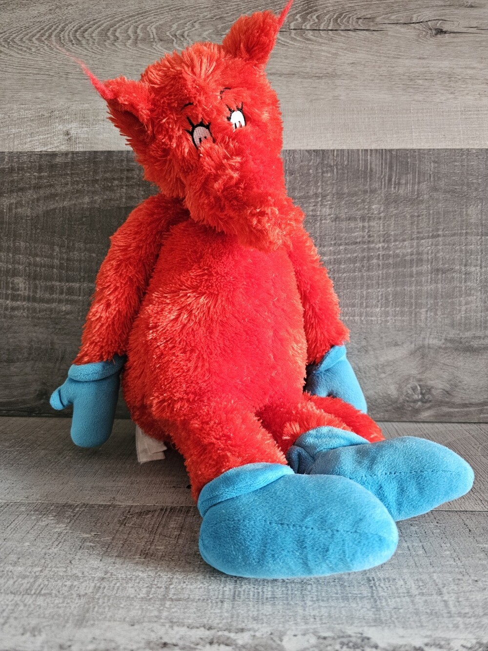 Dr Seuss Kohls Cares Plush Fox In Socks Red Fox Blue Socks 18” Long Plush